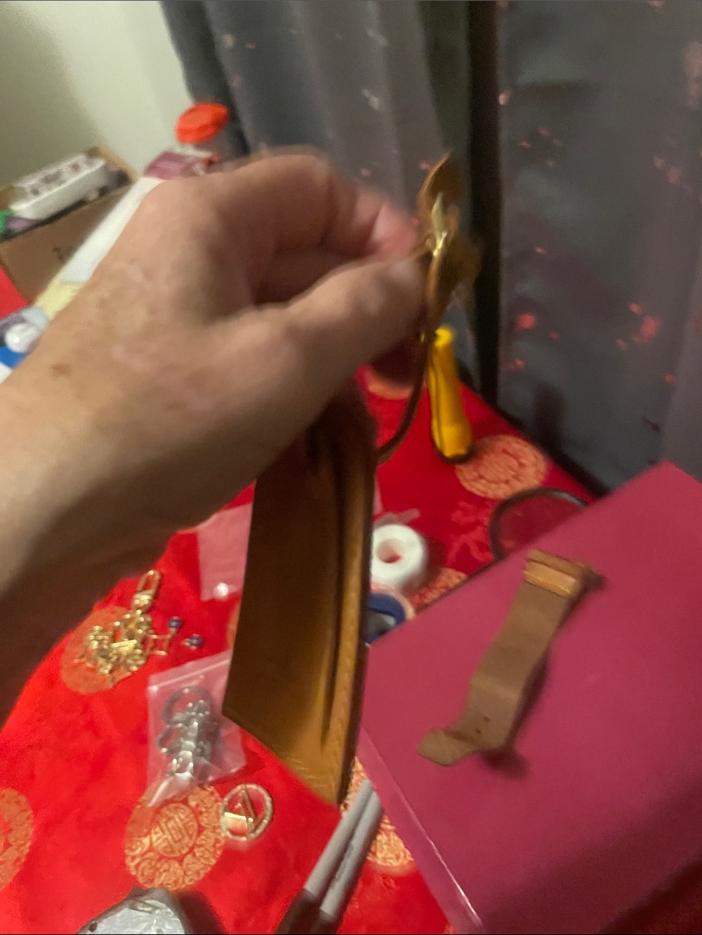 Louis Vuitton Tan Leather Luggage Tag and Strap - Picture 16 of 17
